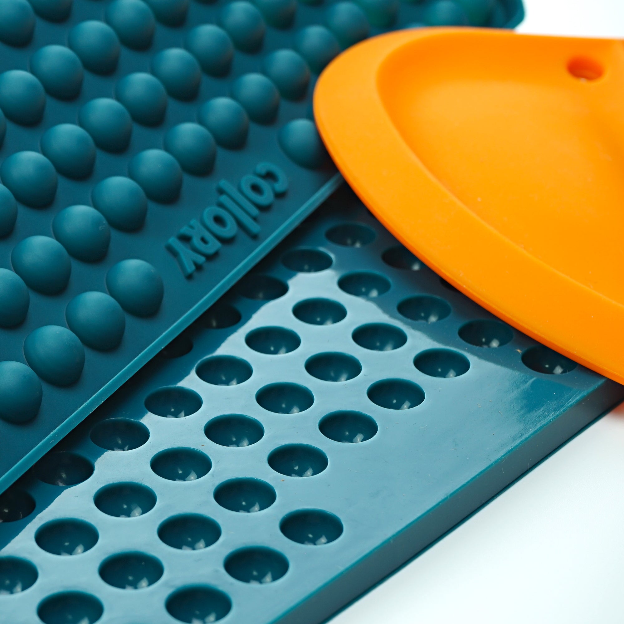 1cm hemisphere baking pan + scraper